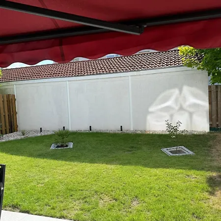 Апартаменты New Mit Terrasse Ганновер