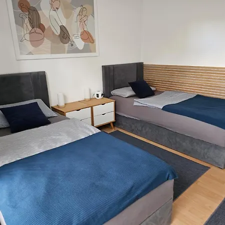 New Mit Terrasse * Hanovre